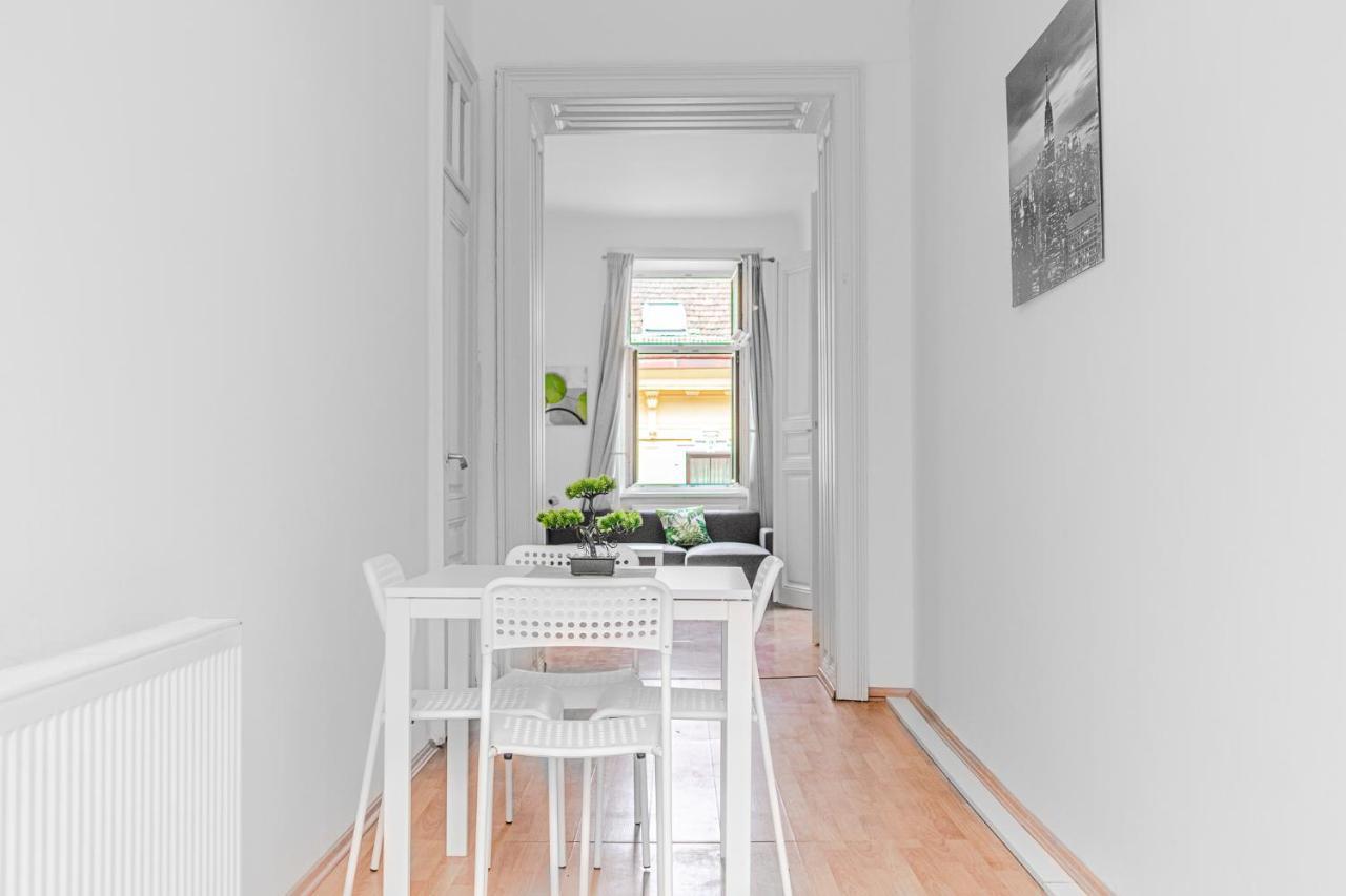 Pleasing 2Br Apt. Akh-Perfect For Groups Viena Exterior foto